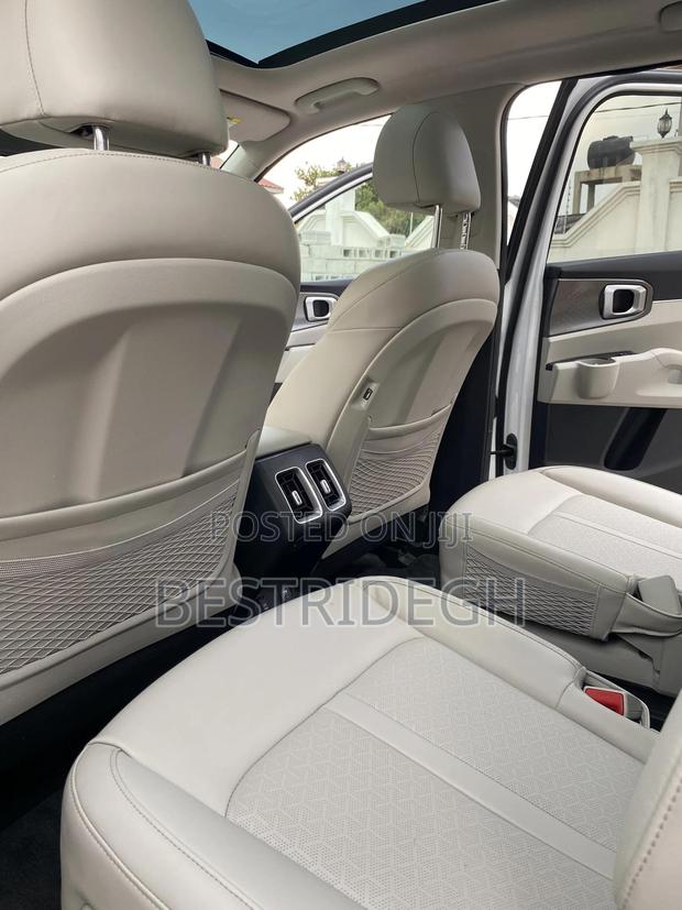Kia Sorento 2021 White