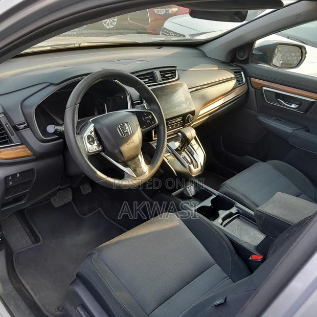 Honda CR-V EX FWD 2019 Gray photo 4