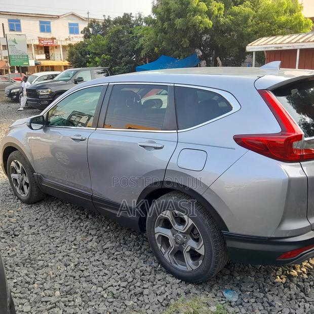 Honda CR-V EX FWD 2019 Gray photo 2
