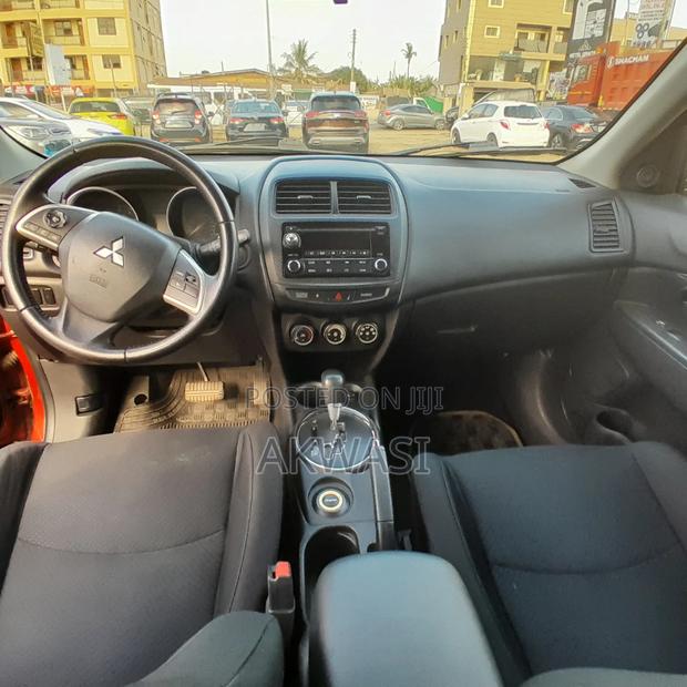Mitsubishi Outlander SE 4dr SUV (2.4L 4cyl CVT) 2015 Maroon photo 8
