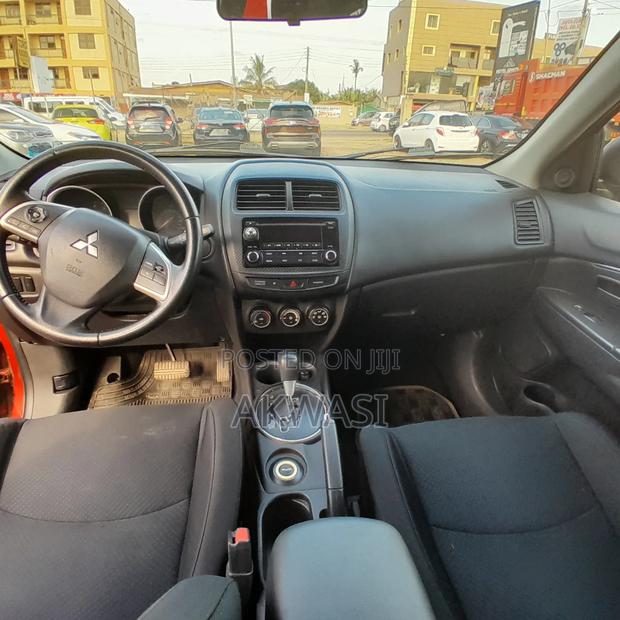 Mitsubishi Outlander SE 4dr SUV (2.4L 4cyl CVT) 2015 Maroon photo 9