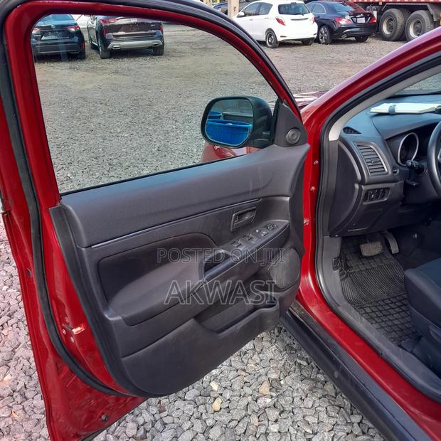 Mitsubishi Outlander SE 4dr SUV (2.4L 4cyl CVT) 2015 Maroon photo 10
