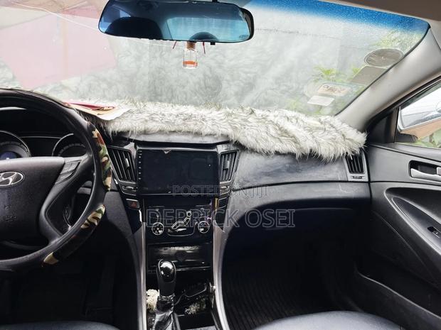 Hyundai Sonata SE 2.0T Sedan FWD (2.0L 4cyl 6A) 2012 Silver photo 3