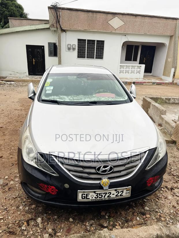 Hyundai Sonata SE 2.0T Sedan FWD (2.0L 4cyl 6A) 2012 Silver photo 5