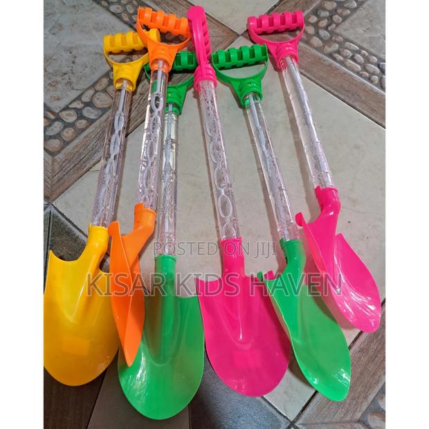 Enjoy Fun With Bubble Shovel ( Price for 2pcs) · Photo 2