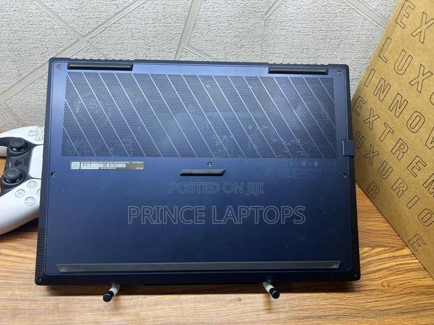 Laptop MSI Stealth 16 Studio A13VG 32GB Intel Core i7 SSD 1T photo 6