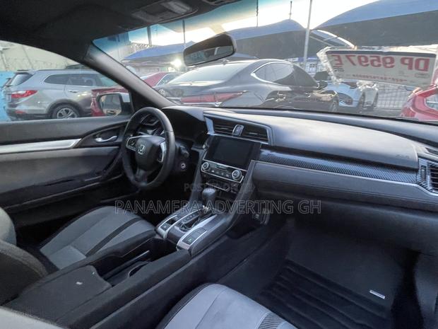 Honda Civic EX-T 2dr Coupe (1.5L 4cyl) 2017 White