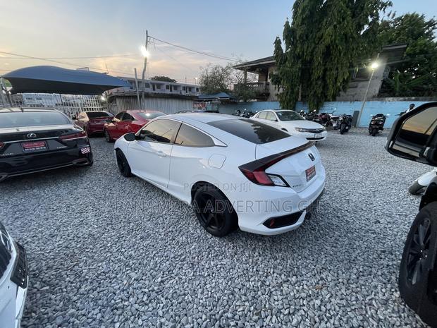 Honda Civic EX-T 2dr Coupe (1.5L 4cyl) 2017 White