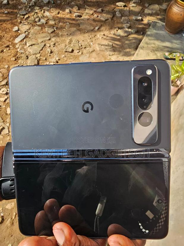 Google Pixel Fold 256 GB Black photo 4