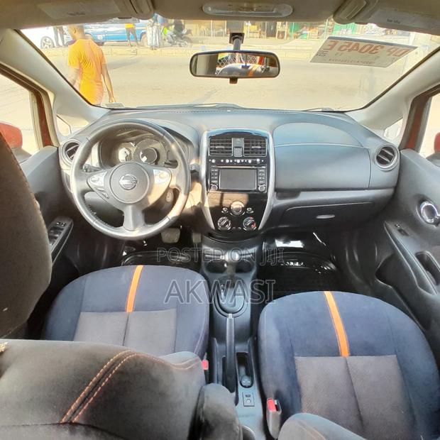 Nissan Versa 1.6 S 4dr Sedan (1.6L 4cyl 4A) 2015 Red photo 3