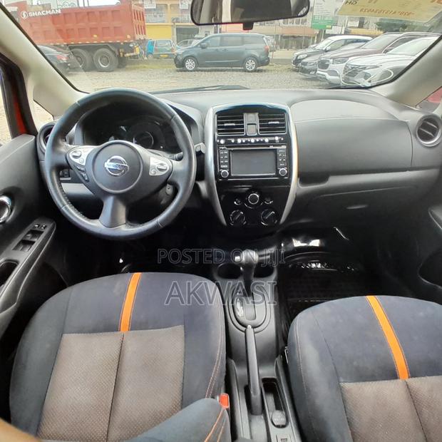Nissan Versa 1.6 S 4dr Sedan (1.6L 4cyl 4A) 2015 Red photo 7