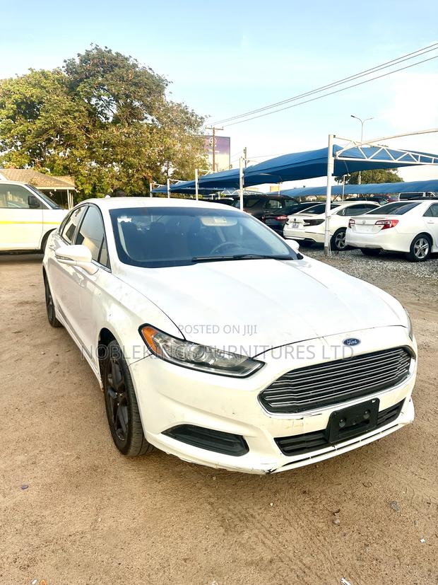 Ford Fusion S FWD 2016 White
