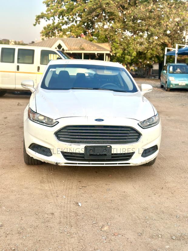 Ford Fusion S FWD 2016 White