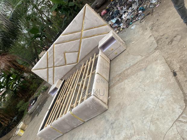 Free Ur Mind Bed Frame · Photo 2