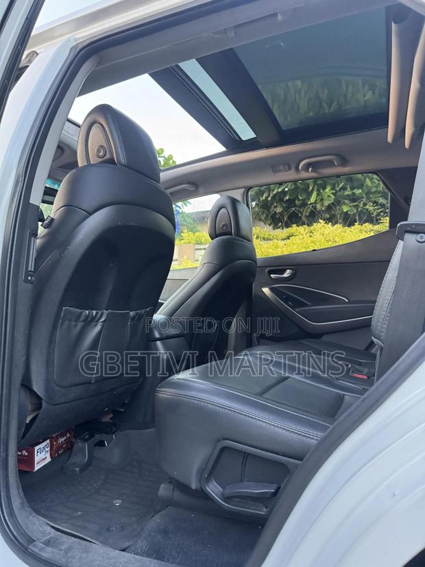 Hyundai Santa Fe 2015 White