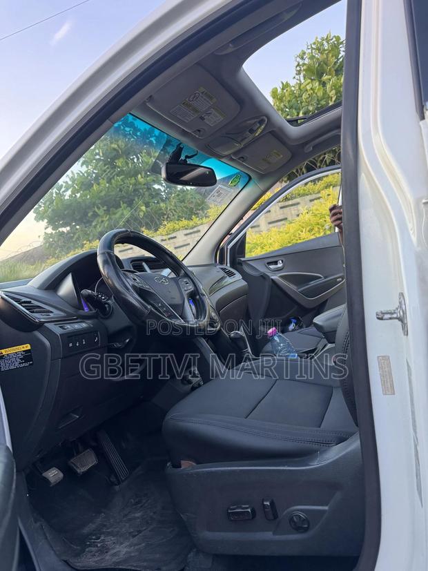 Hyundai Santa Fe 2015 White