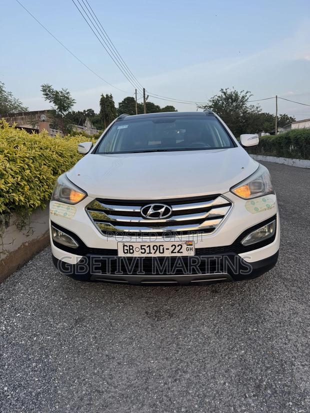 Hyundai Santa Fe 2015 White