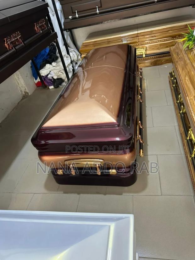 Ghana Made Casket a Clone of the Imported Casket · Photo 3