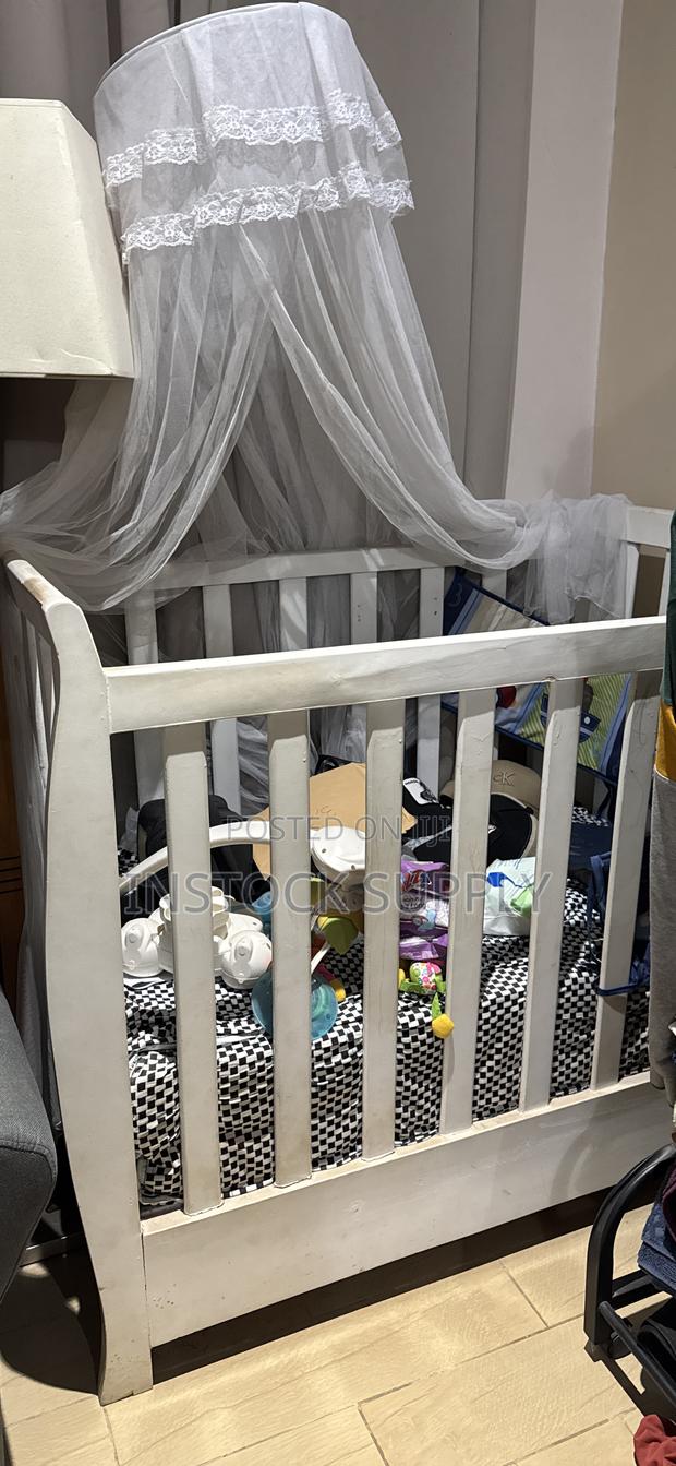 Baby Cot Durable photo 2
