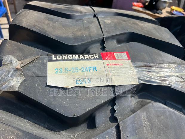23.5-25 Truck Tyres