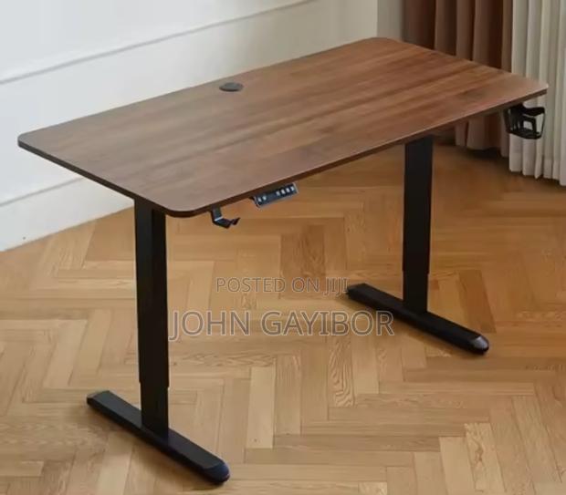 High Quality Height Adjustable Ergonomic Gaming and Office Desk. · Photo 4