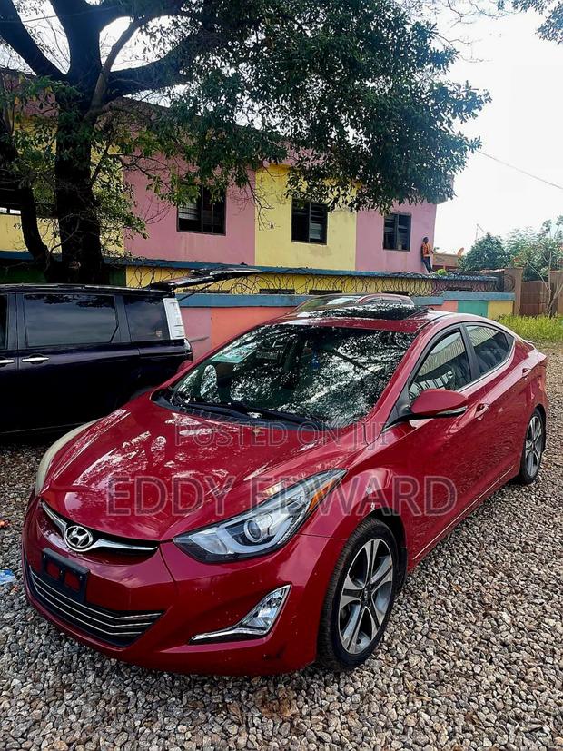 Hyundai Elantra 2015 Red