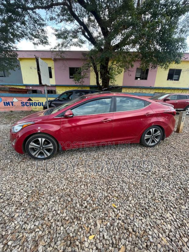Hyundai Elantra 2015 Red