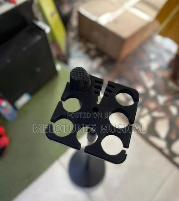 On-Stage Multi-Mic Holder With Stand · Photo 4