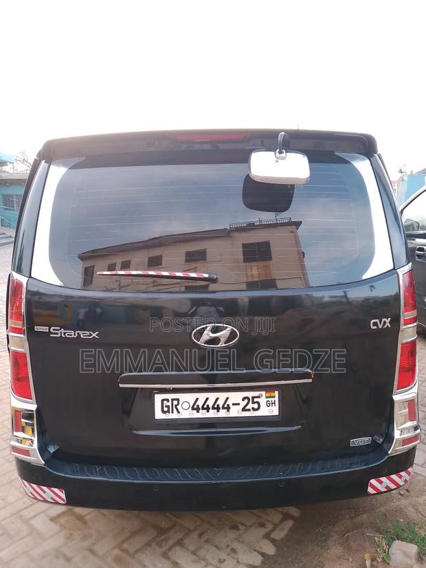 Mini Van - For Rent (11 Seater) · Photo 3