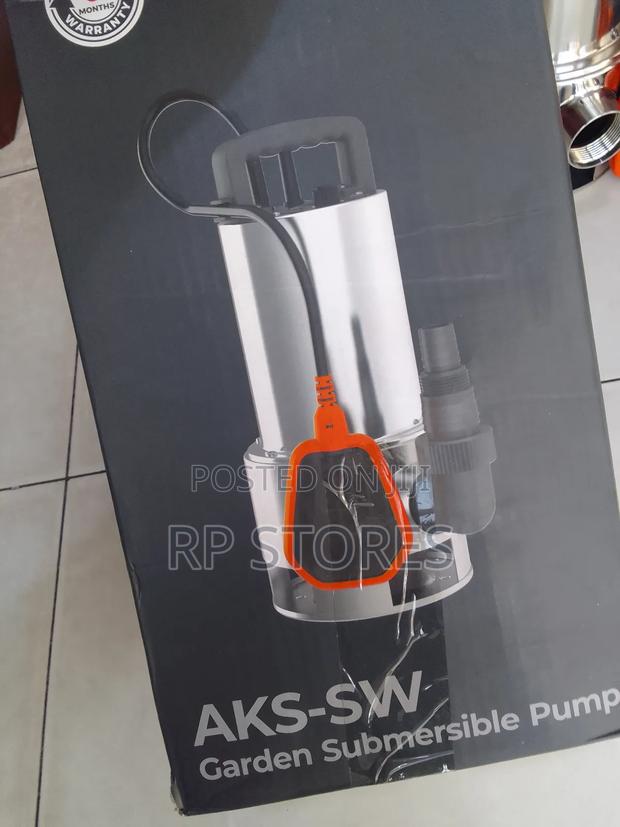 Leo Submersible Pump 1hp Stainless · Photo 3