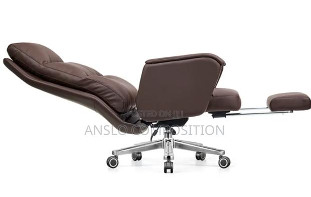Senior Director Executive Chair · Photo 4