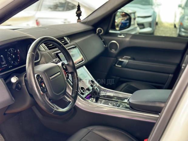 Land Rover Range Rover Sport HSE 2019 White