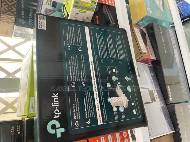 Tp-Link Eap110 N300 Ceiling Mount Wireless Access Point photo 2