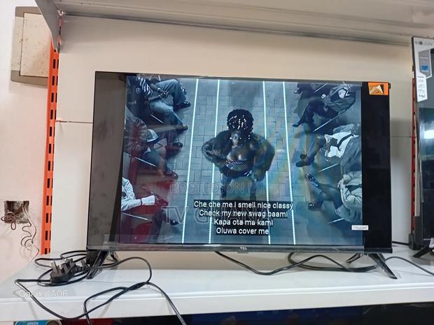 TCL 32" Google Tv – Voice Search Smart Apps · Photo 4