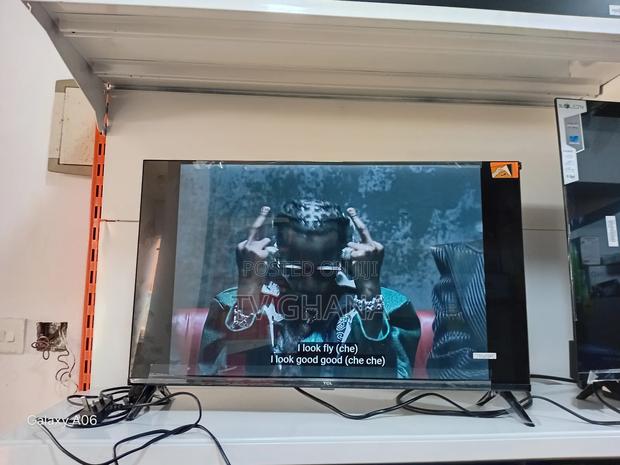 TCL 32" Google Tv – Perfect for Movies Gaming · Photo 3