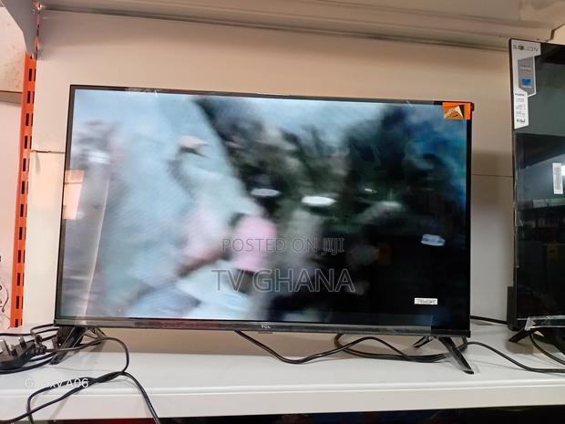 TCL 32" Hd Google Smart Tv – Sleek Stylish · Photo 3