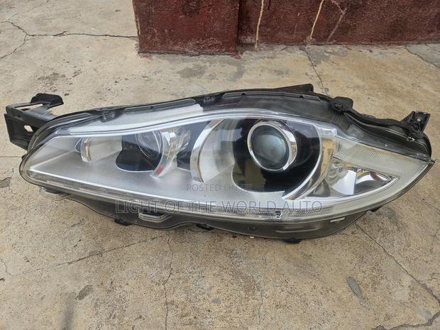 Jaguar Xj Headlight Charger Type Left Side