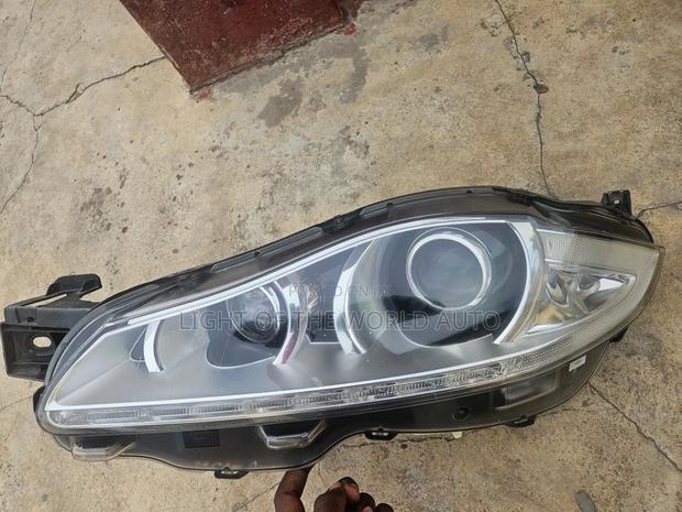 Jaguar Xj Headlight Charger Type Left Side