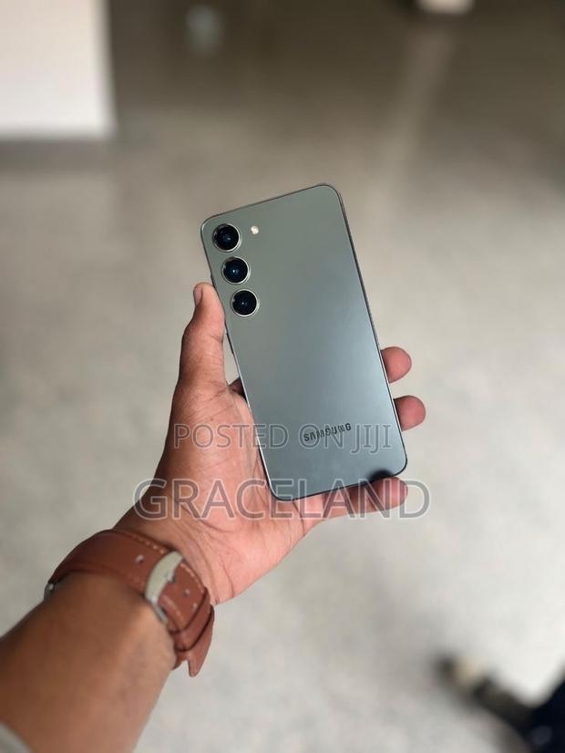 New Samsung Galaxy S23 FE 128 GB Gray photo 2