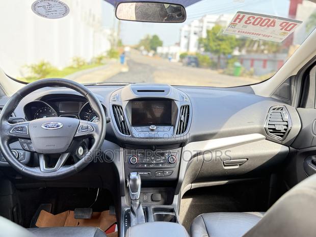 Ford Escape SEL FWD 2018 Gray