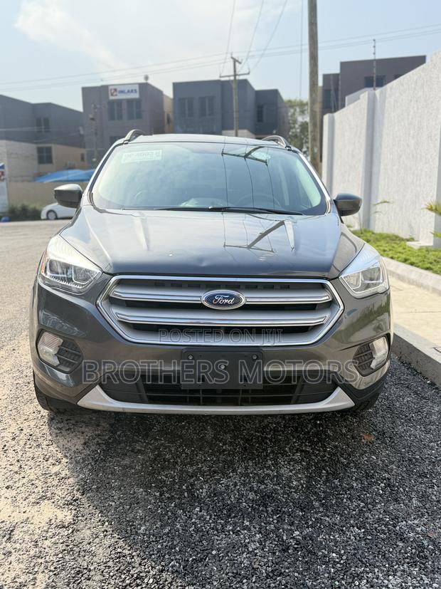 Ford Escape SEL FWD 2018 Gray
