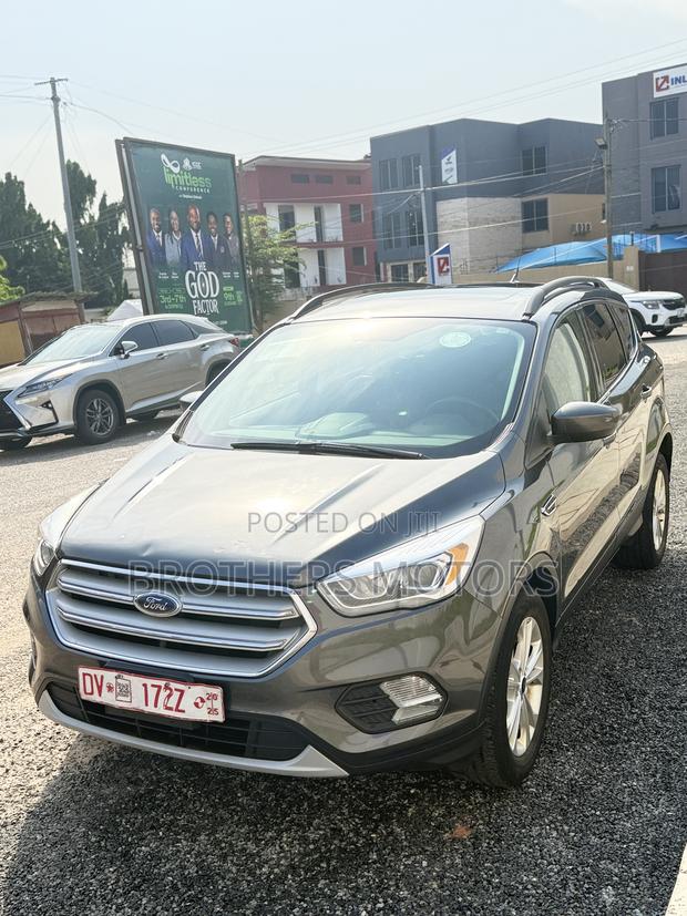 Ford Escape SEL FWD 2018 Gray