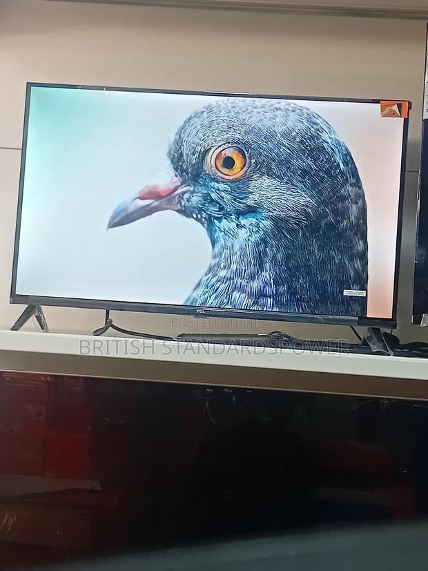 Relax With Seamless Streaming on a 32-Inch Android Smart Tv · Photo 4