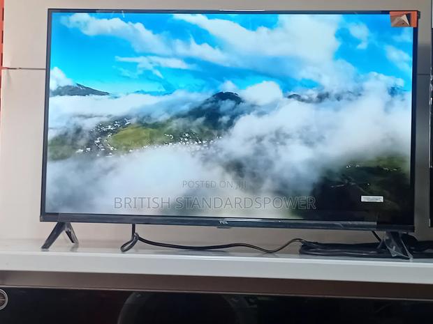 Make Streaming Simple With a 32" Android Smart Led Display · Photo 4