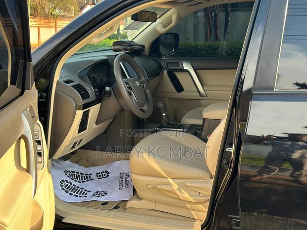 Toyota Land Cruiser Prado 2.7 2019 Black