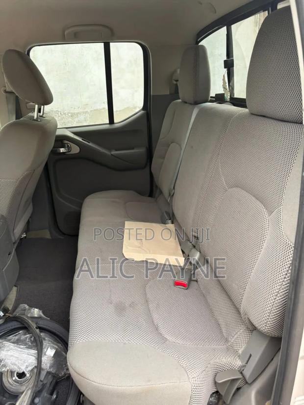 Nissan Navara 2016 Silver