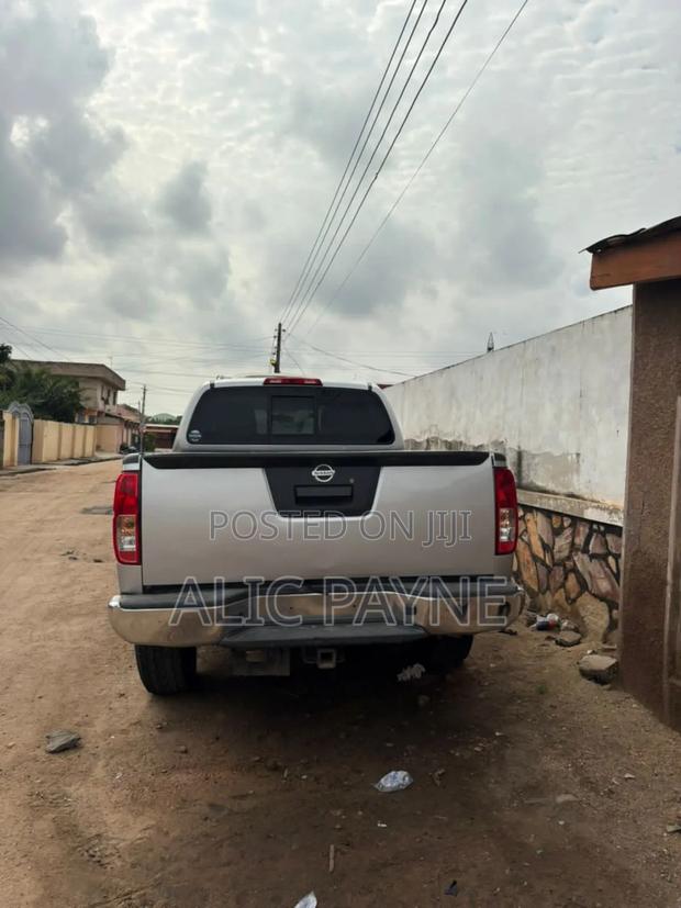 Nissan Navara 2016 Silver