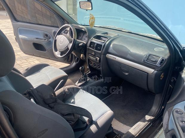 Renault Clio 2002 Blue