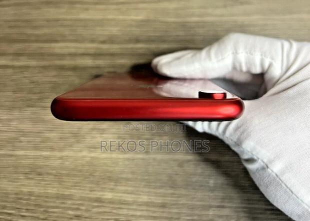 New Apple iPhone XR 256 GB photo 4