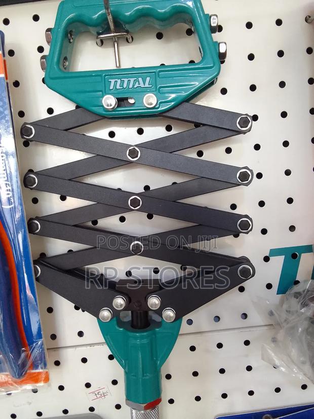 Total Folding Hand Riveter 32" · Photo 3